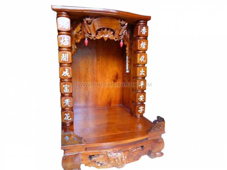 Bàn thờ thần tài cột vuông khảm chữ