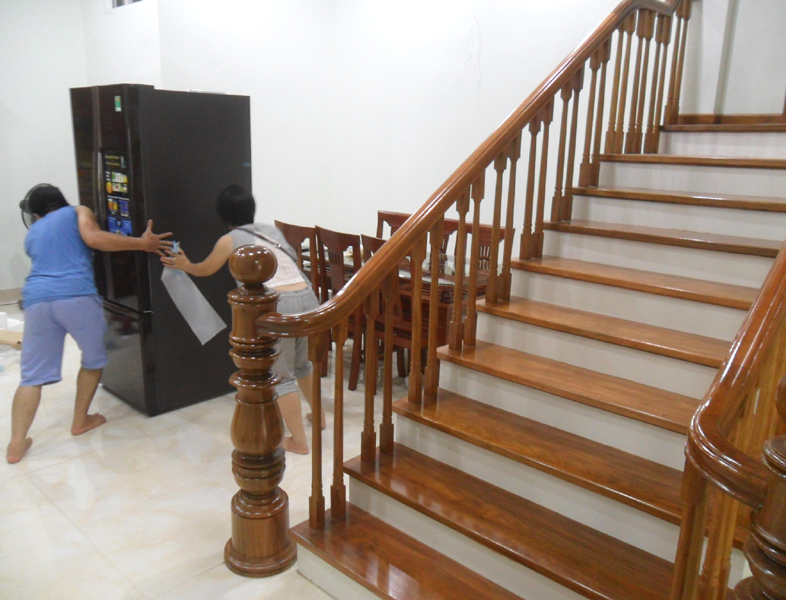Thi Công Cầu Thang Gỗ Tự Nhiên