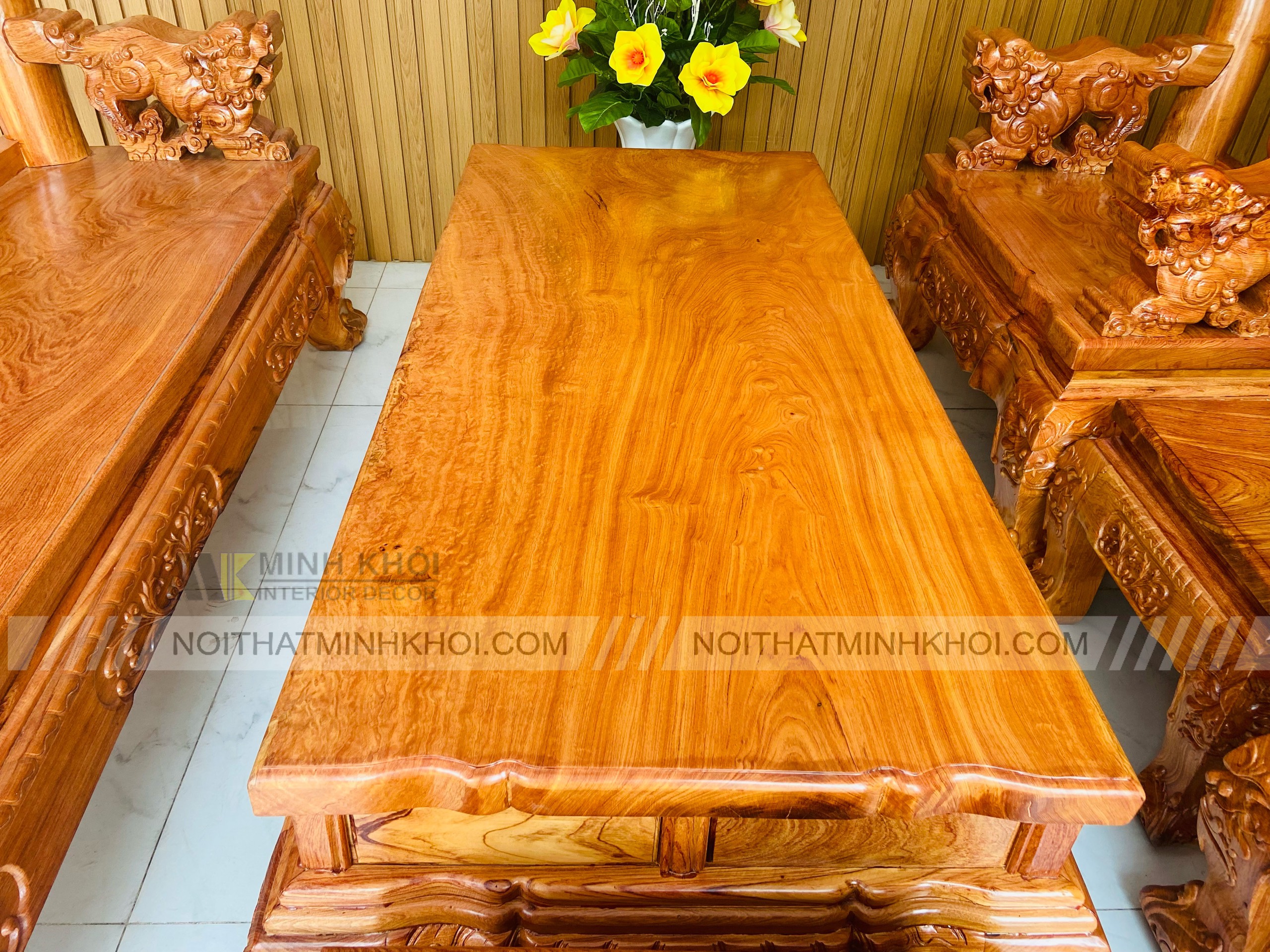 Salon Gỗ Hương Tay 14 Chạm Đào - SL185