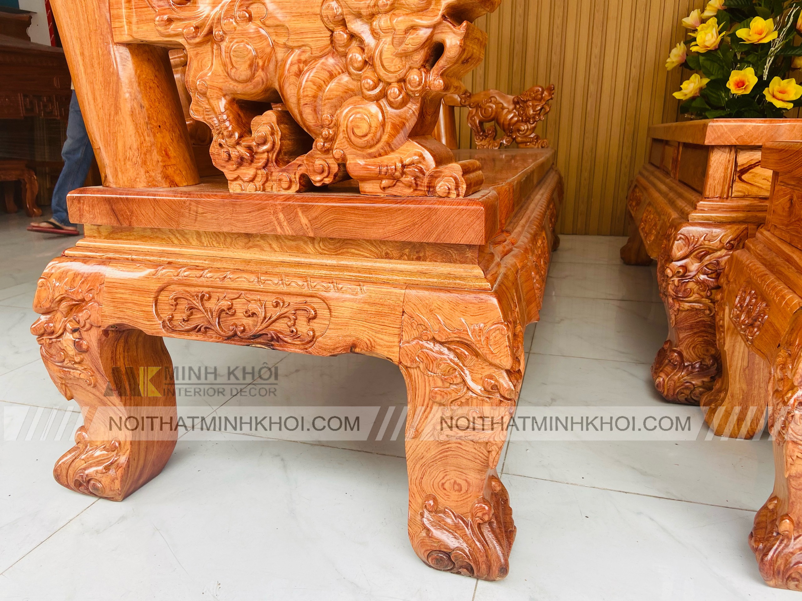 Salon Gỗ Hương Tay 14 Chạm Đào - SL185