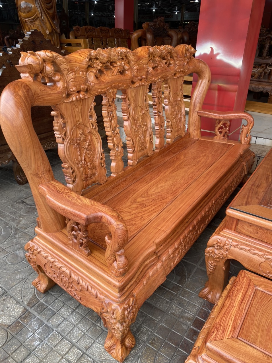 Salon gỗ hương đá tay 12 - SL3014