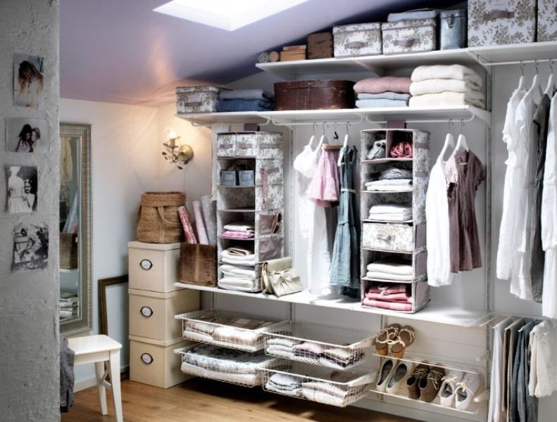 Tháp sáng ngăn tủ quần áo bạn thường sử dụng