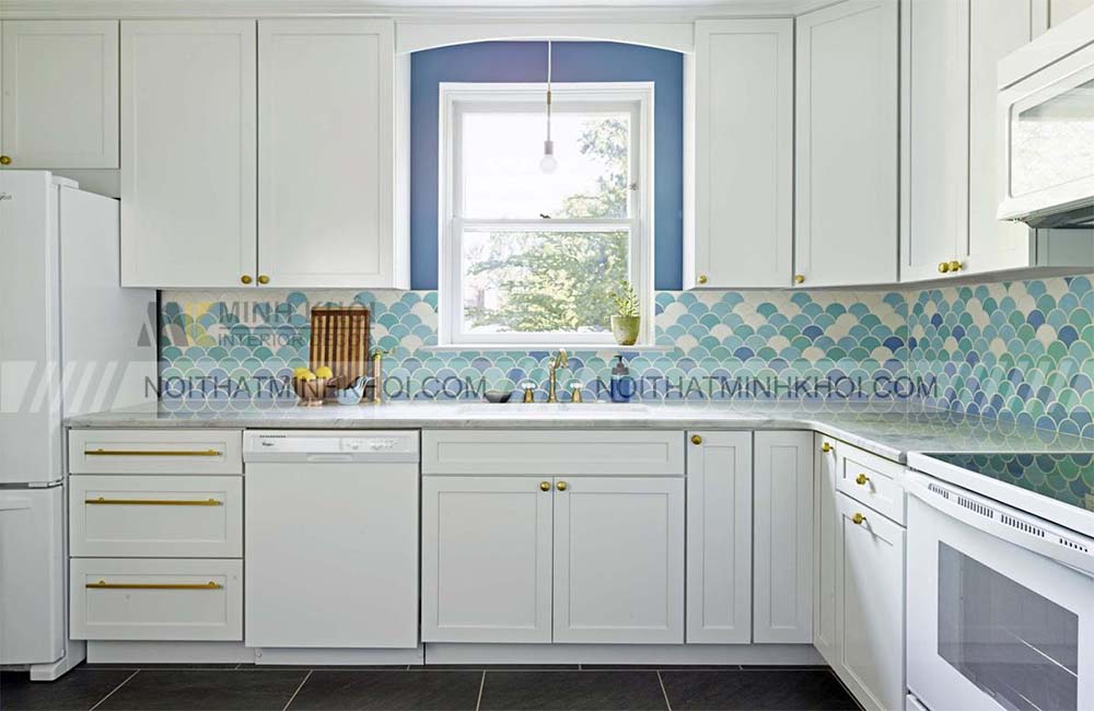 Tủ bếp chữ L màu trắng thanh lịch