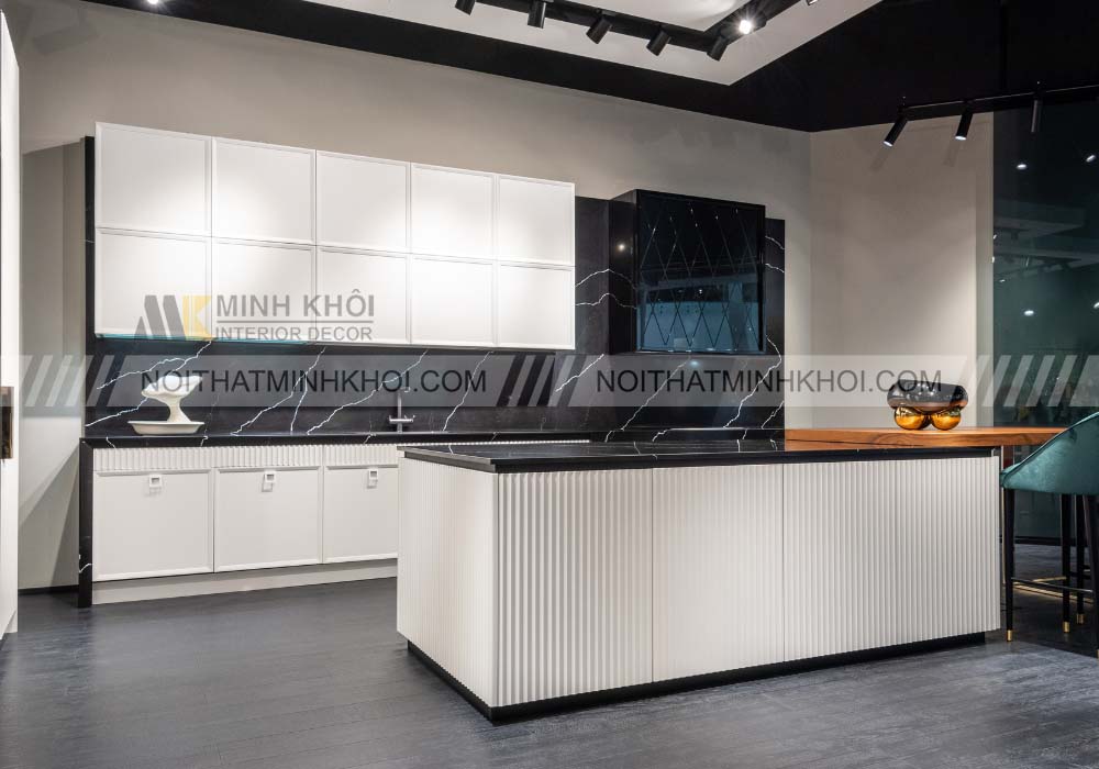 Tủ bếp màu trắng thiết kế tinh tế