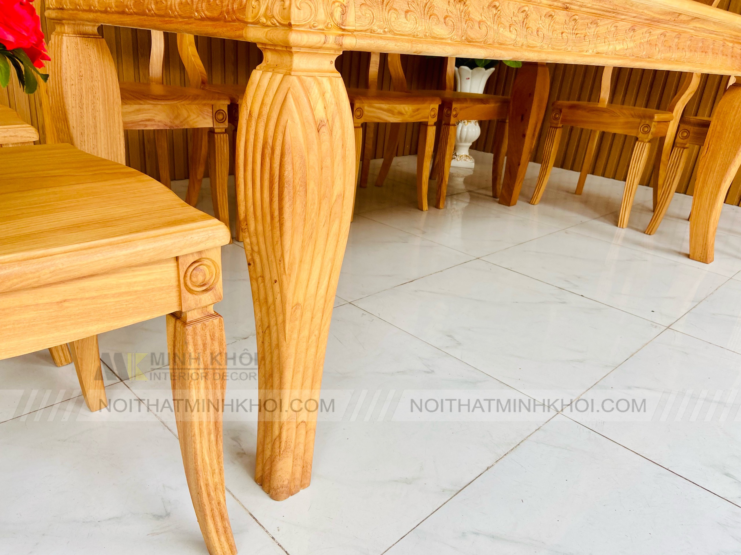 Bàn ăn 8 Ghế Gõ Đỏ - BA245