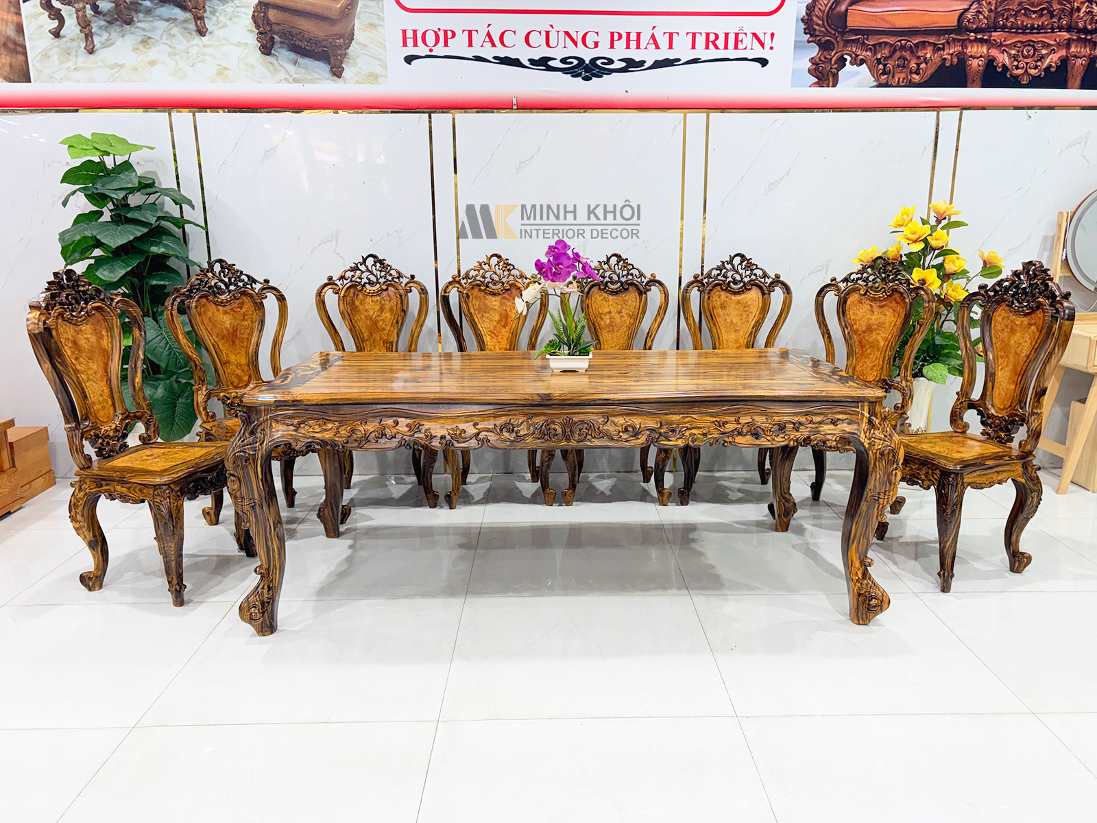 Bàn Ăn Gỗ Mun 8 Ghế Cổ Điển Cao Cấp - BA255