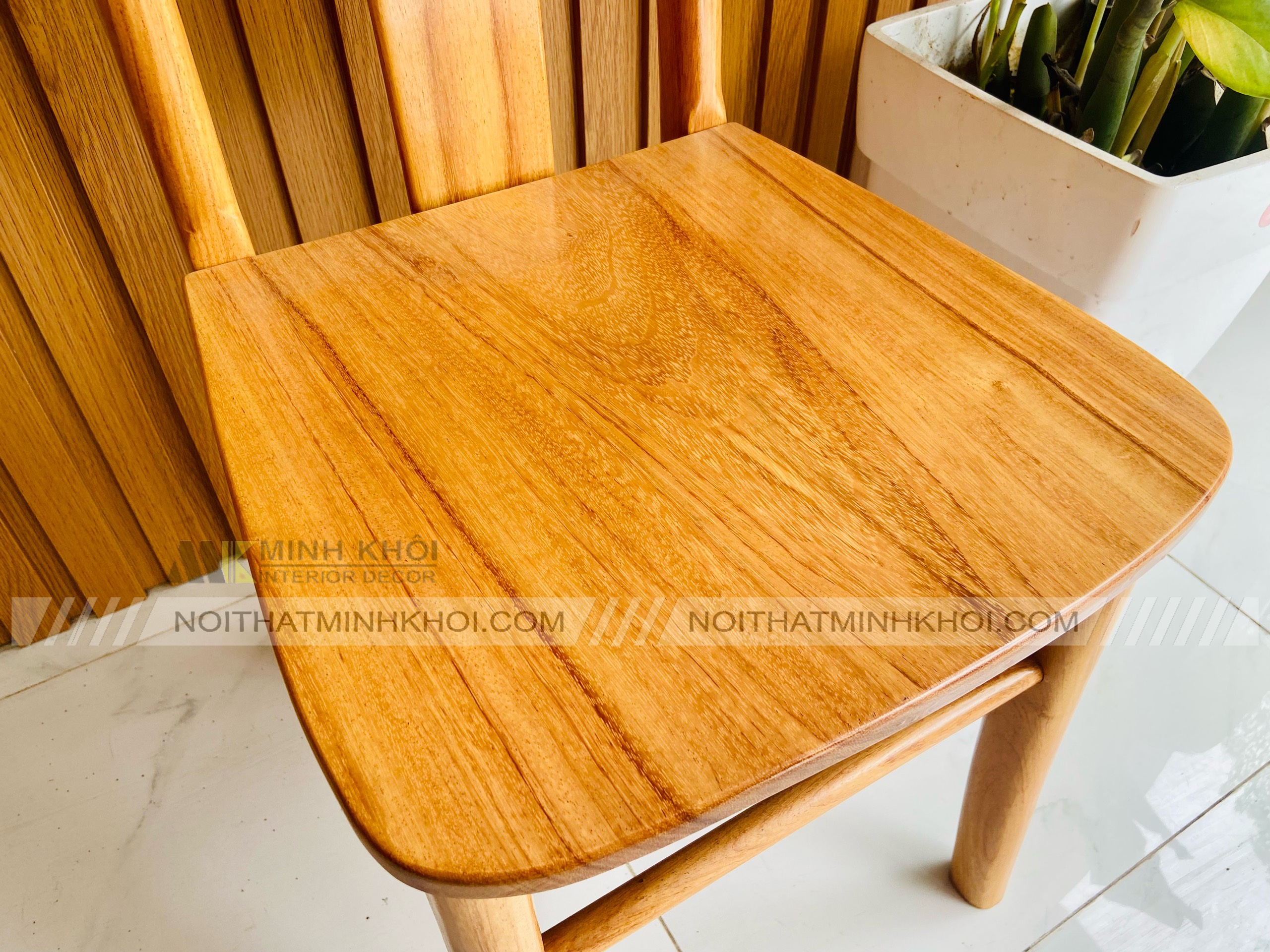 Bàn Ghế Ăn Gõ Đỏ Đầu Bò - BA1002