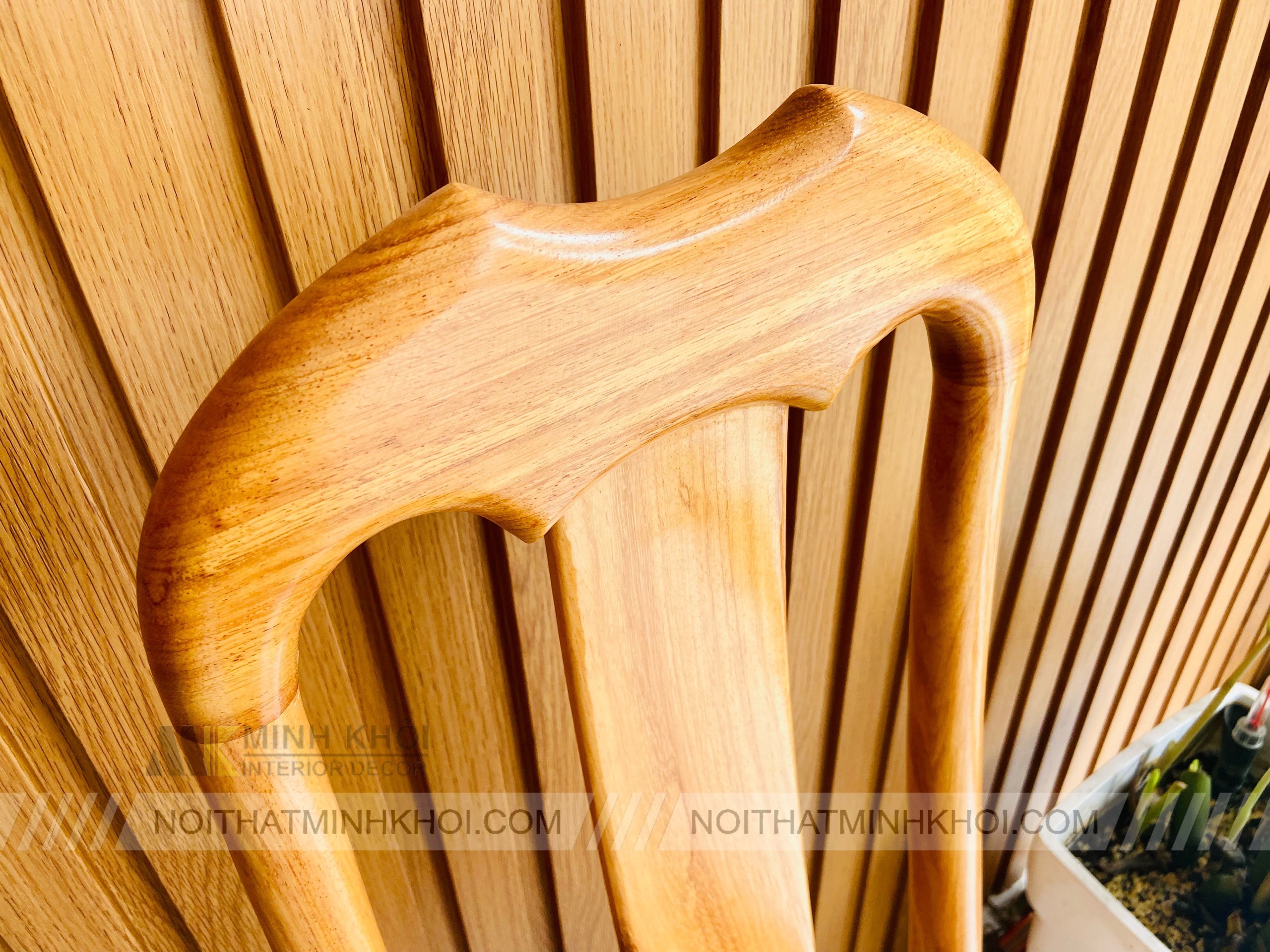 Bàn Ghế Ăn Gõ Đỏ Đầu Bò - BA1002