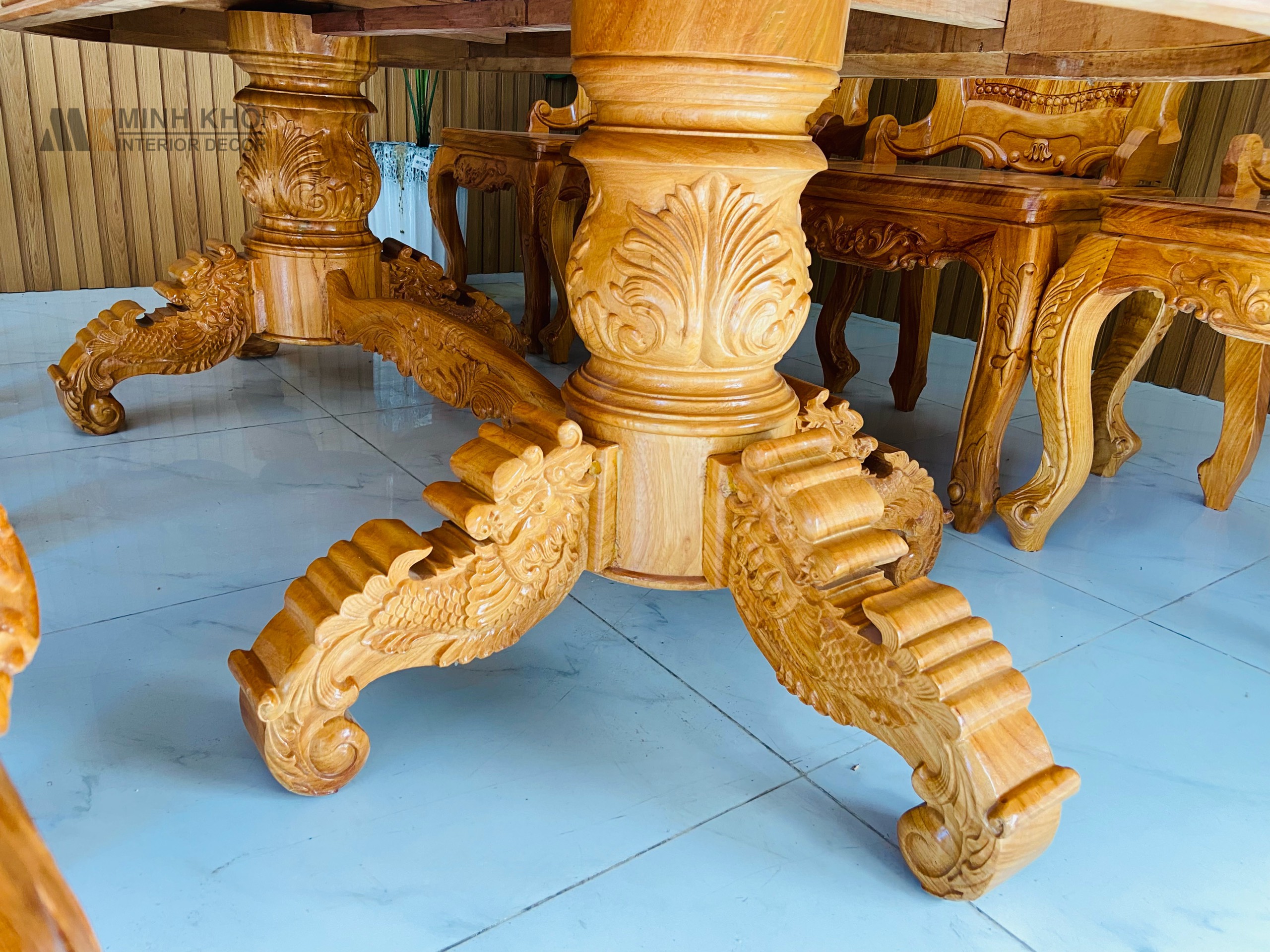 Bàn Ghế Ăn Gõ Đỏ Mặt Liền 8 Ghế Cao Cấp - BA1005