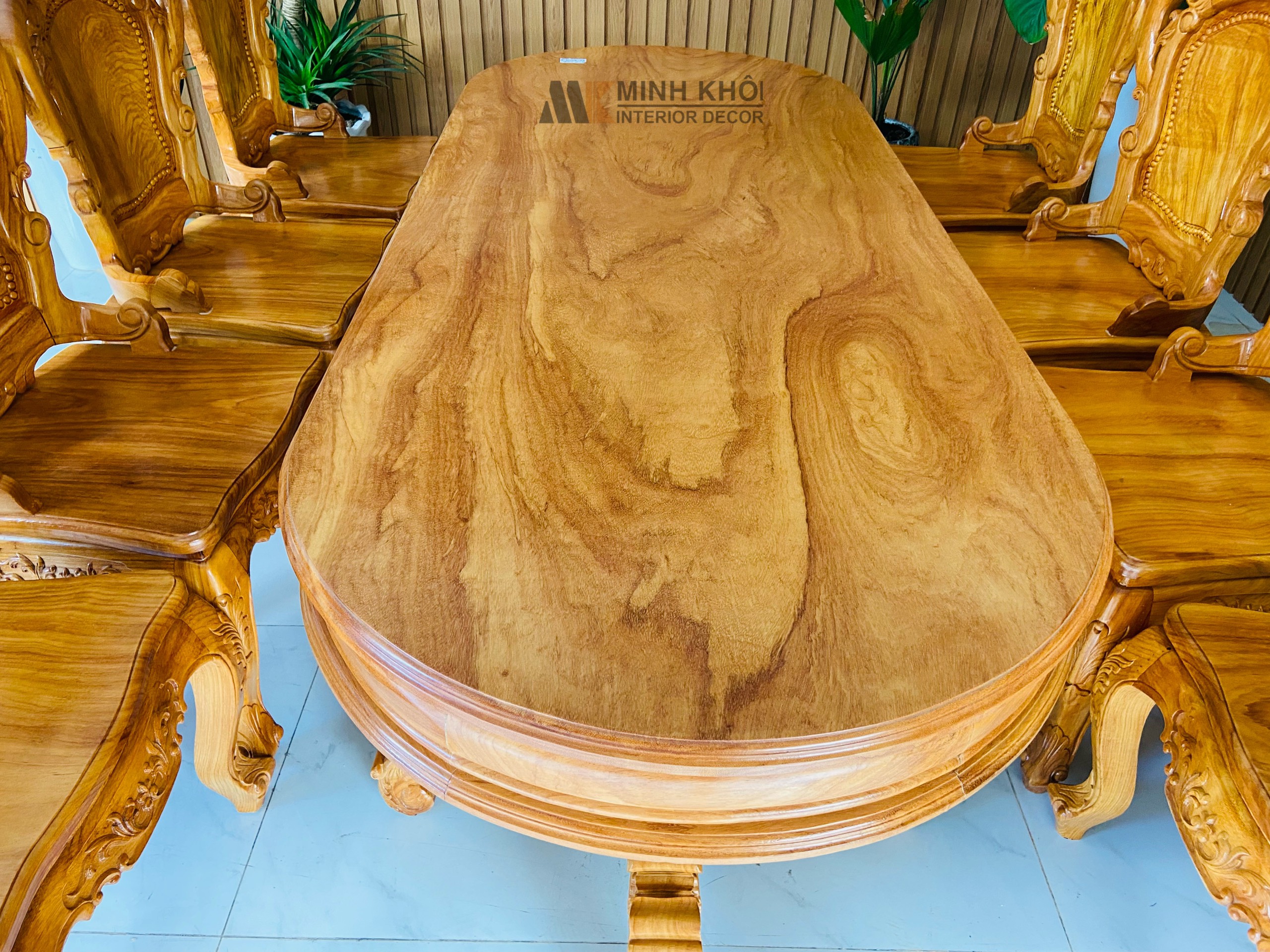 Bàn Ghế Ăn Gõ Đỏ Mặt Liền 8 Ghế Cao Cấp - BA1005