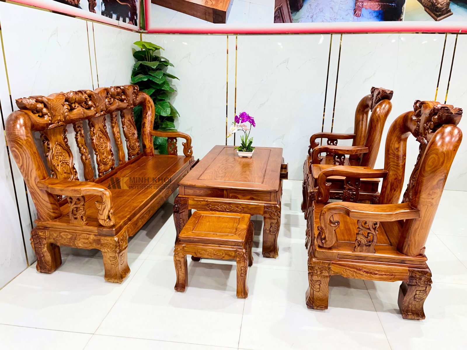 Bàn Ghế Gỗ Hương Vân Tay 14 Chạm Đào - SL992