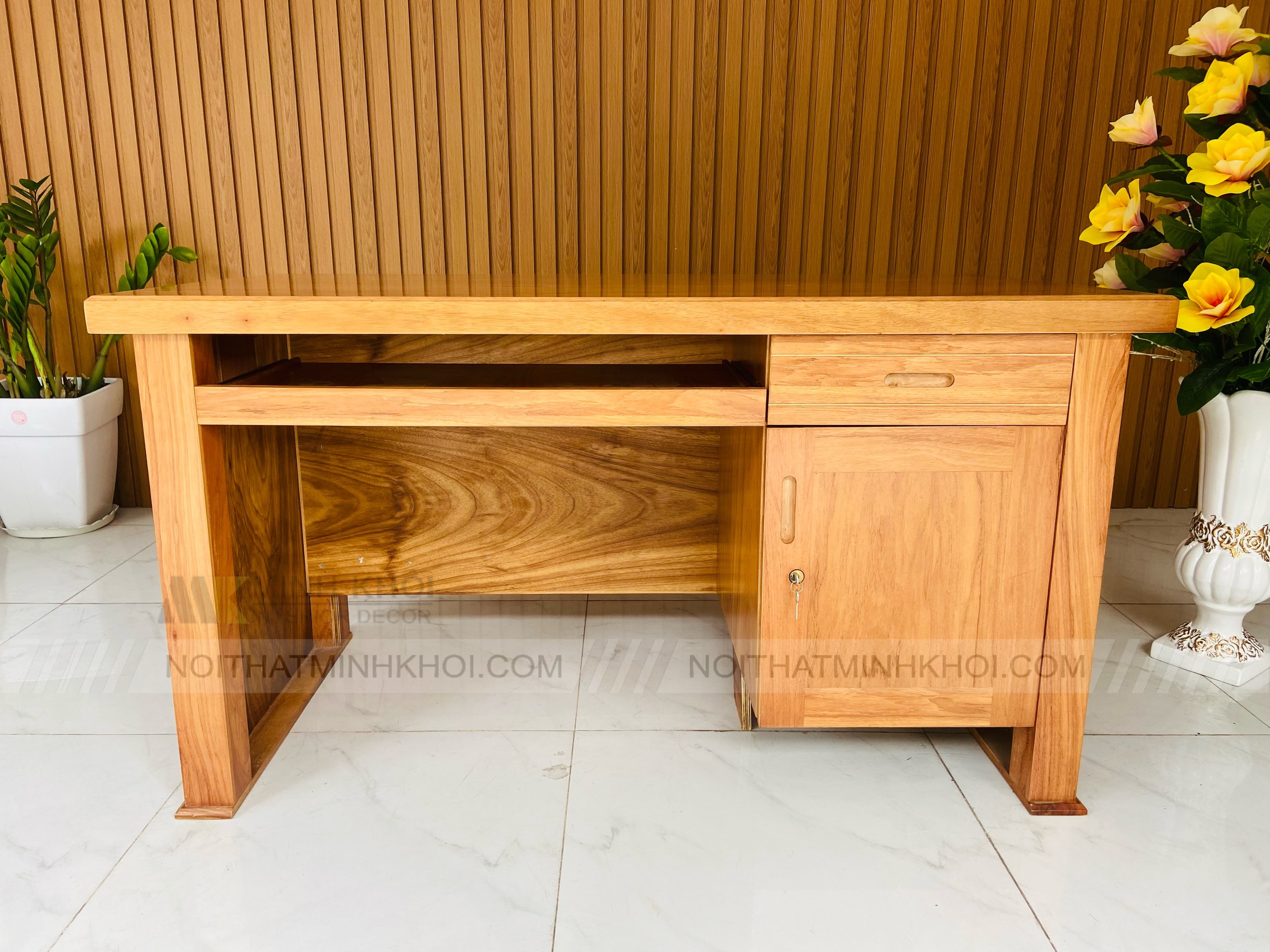 Bàn Làm Việc Gõ Đỏ 1m4 Hiện Đại - BLV911