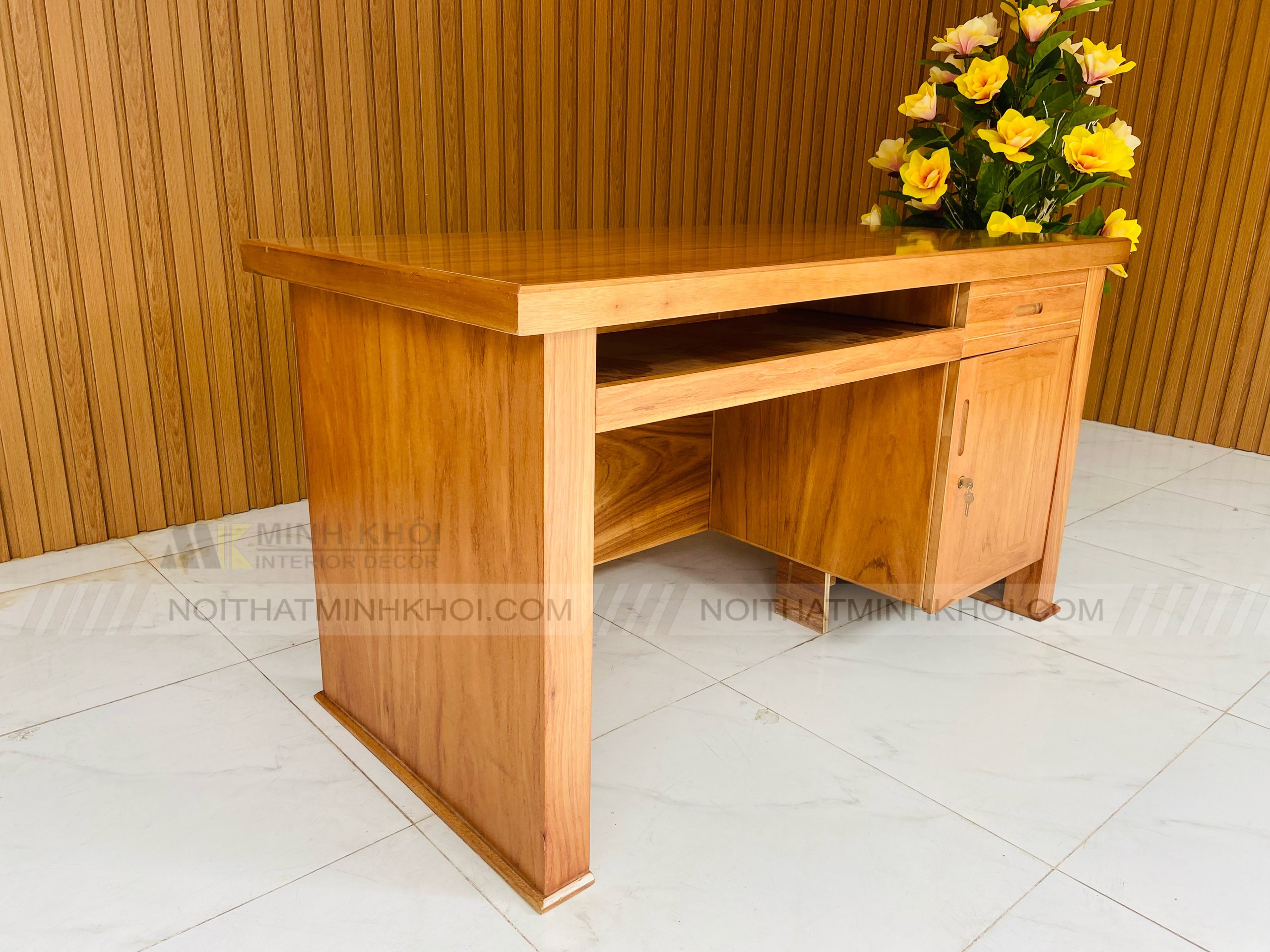 Bàn Làm Việc Gõ Đỏ 1m4 Hiện Đại - BLV911