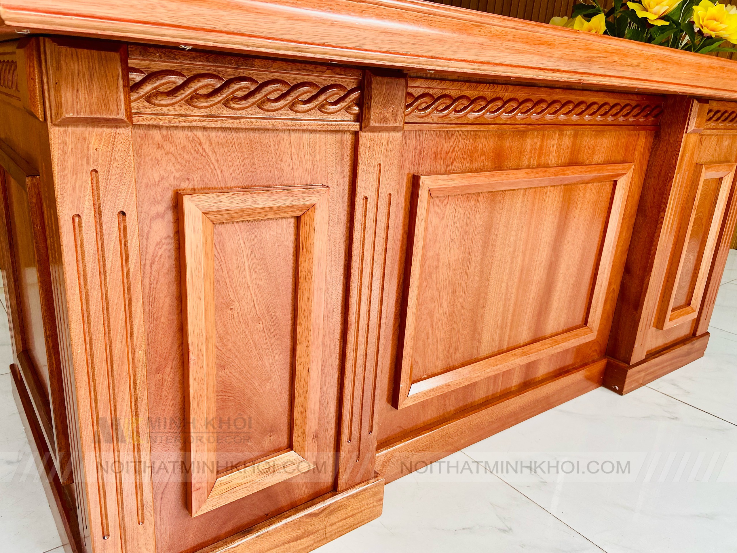 Bàn làm việc gỗ xoan đào 1m6 - BLV909