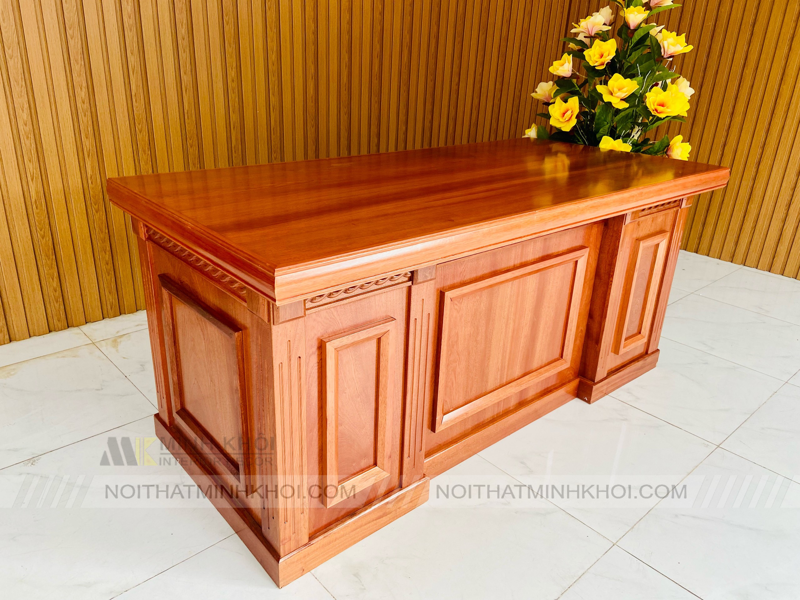 Bàn làm việc gỗ xoan đào 1m6 - BLV909