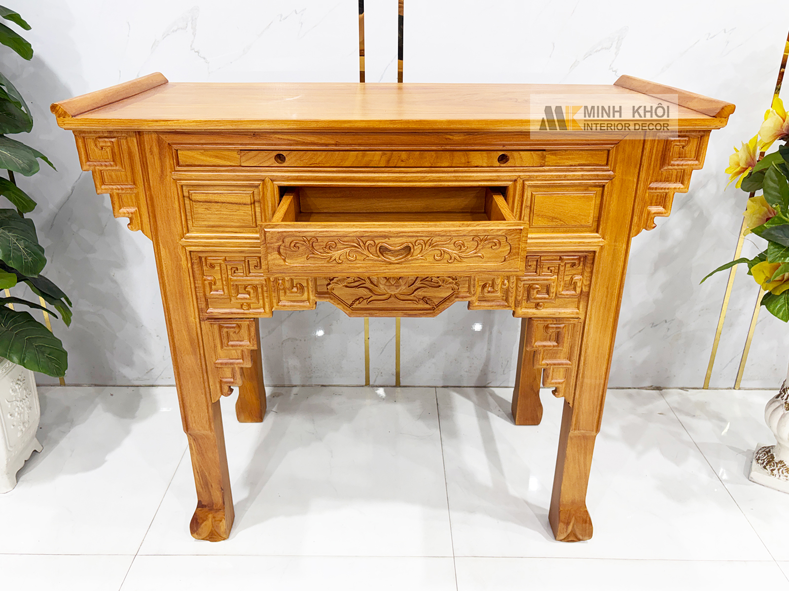 Bàn Thờ Gia Tiên Gỗ Gõ Đỏ Chạm Khắc Hoa Sen - BT905