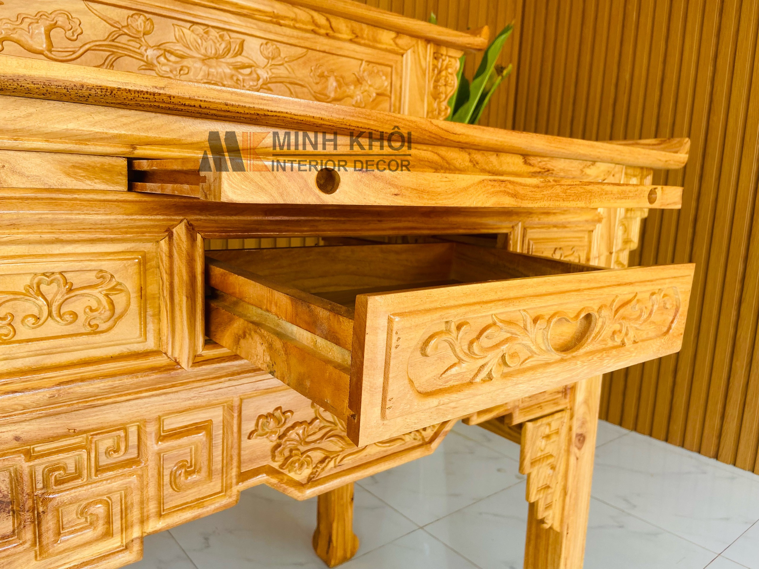 Bàn Thờ Gỗ Gõ Đỏ 2 Tầng Diềm - BT906