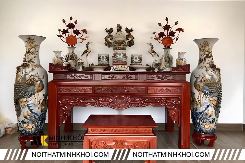 Ý nghĩa của việc bày bộ đỉnh đồng trên bàn thờ