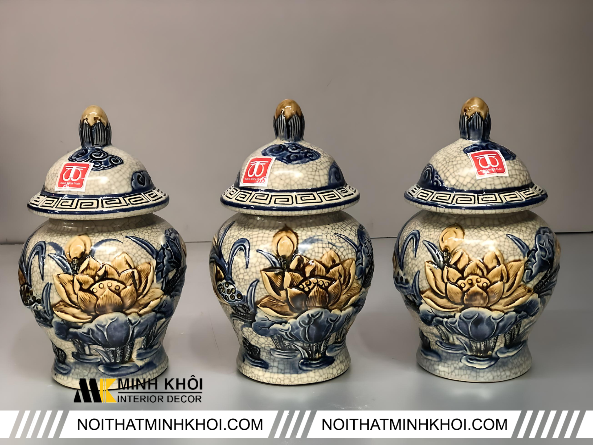 Một số lưu ý khi thay 3 hũ gạo nước muối trên bàn thờ bạn nên biết
