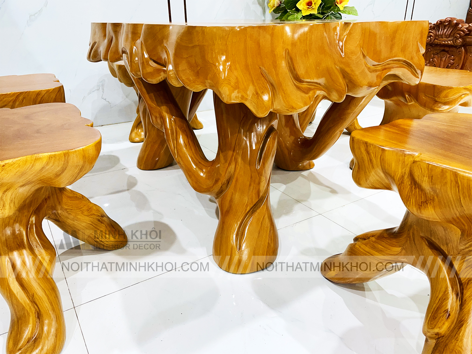 Bàn Trà Gốc Cây Gỗ Gõ Đỏ Cao Cấp - BTR208