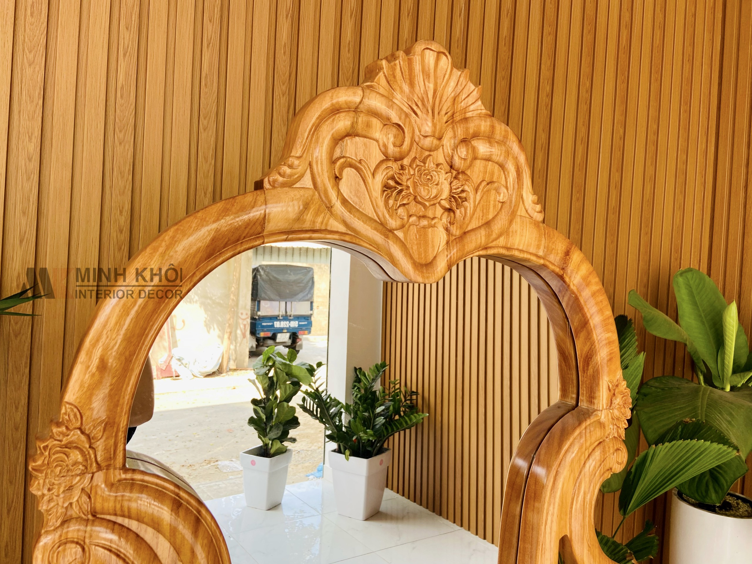 Bàn trang điểm gỗ gõ đỏ cổ điển - BTD1011