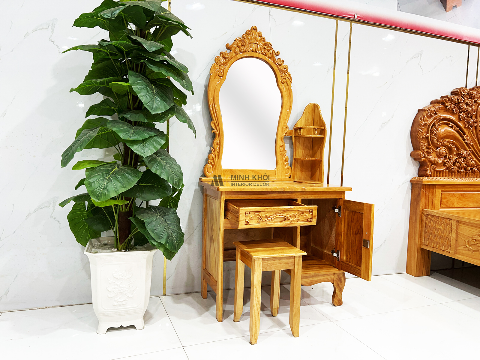 ban-trang-diem-go-go-do-tan-co-dien_2