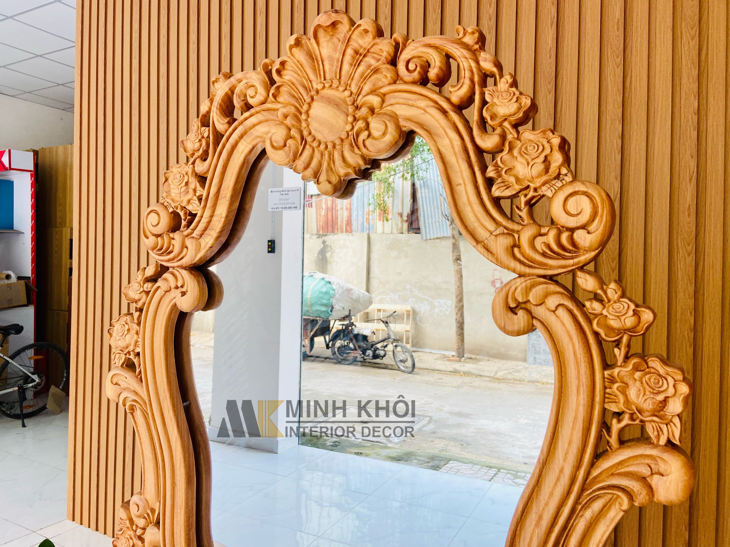 Bàn Trang Điểm Gõ Louis 5 Hộc Kéo- BTD278