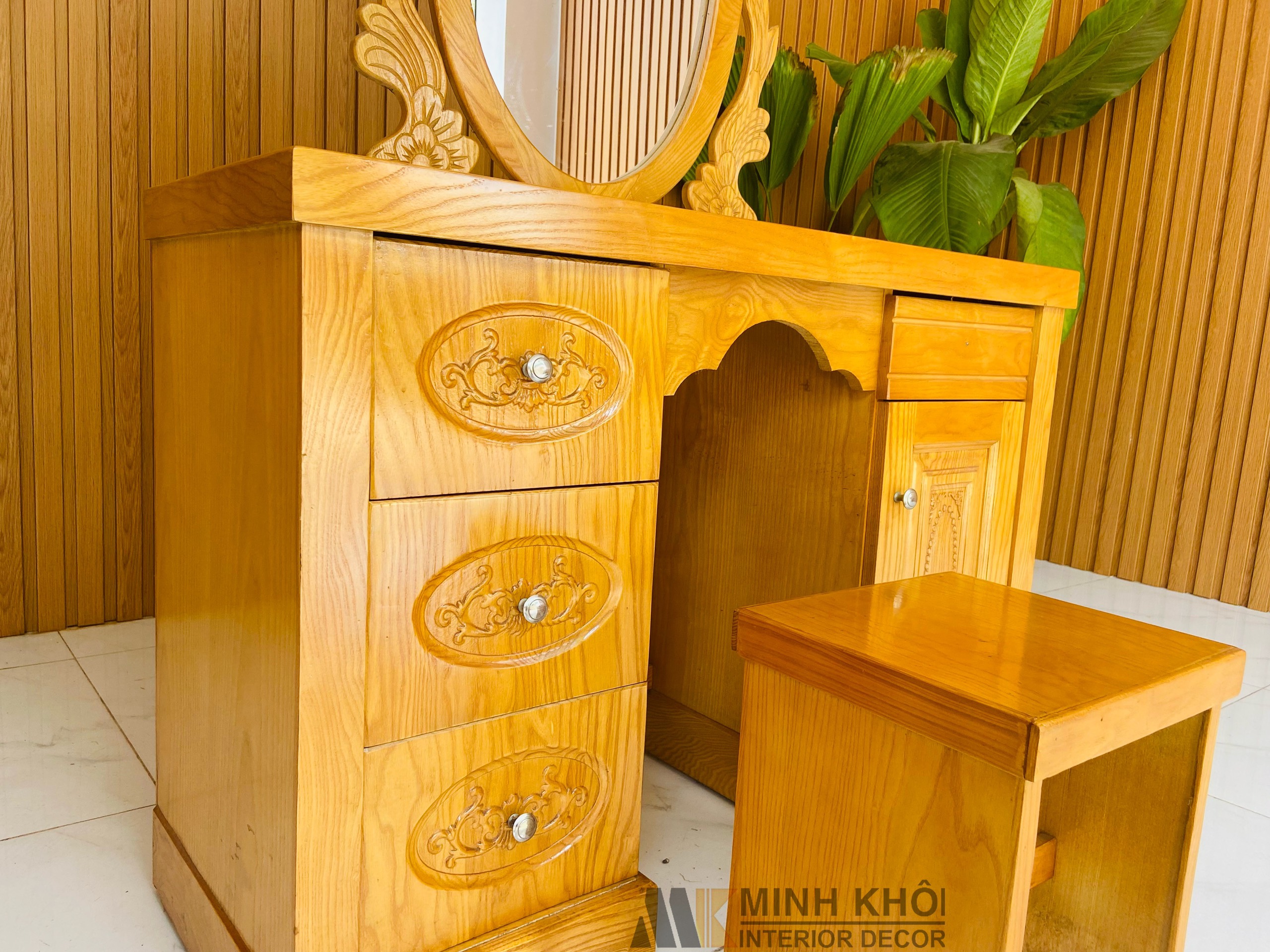 Bàn trang điểm gỗ sồi Nga 1m - BTD1012