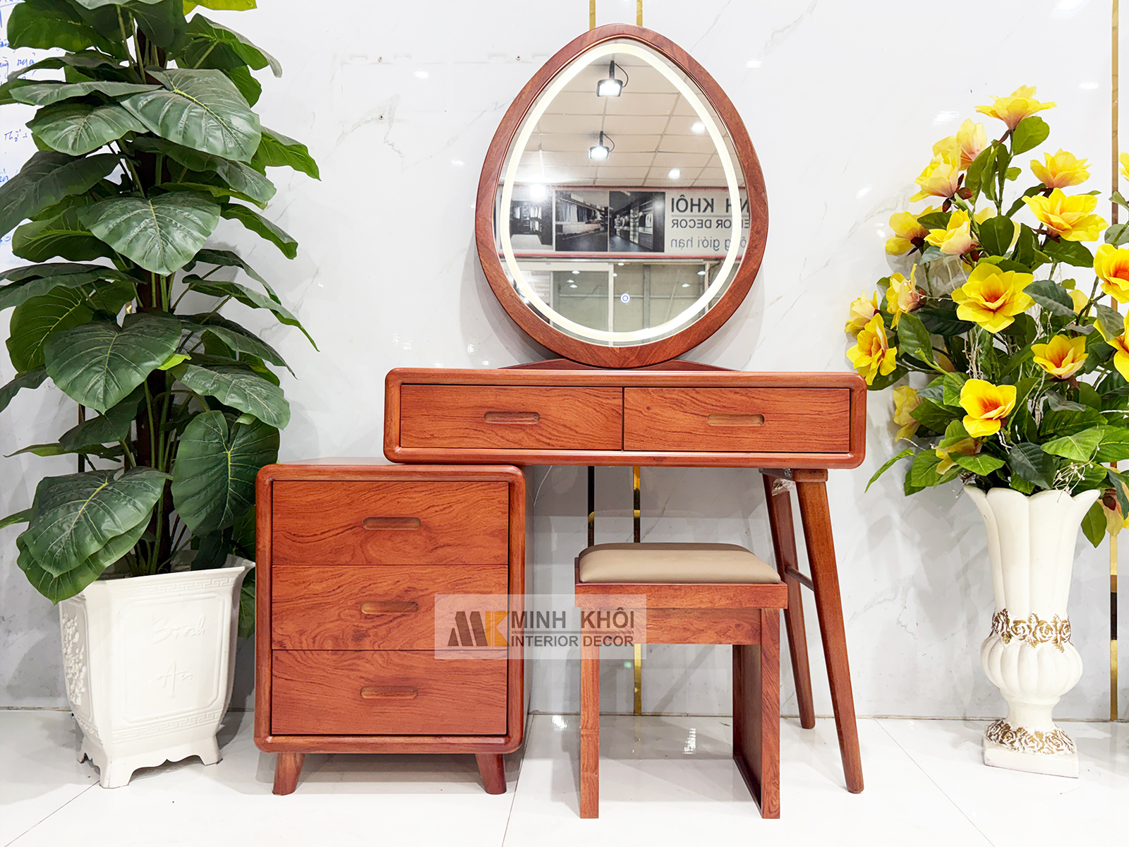 ban-trang-diem-huong-da-guong-giot-nuoc-led-btd807