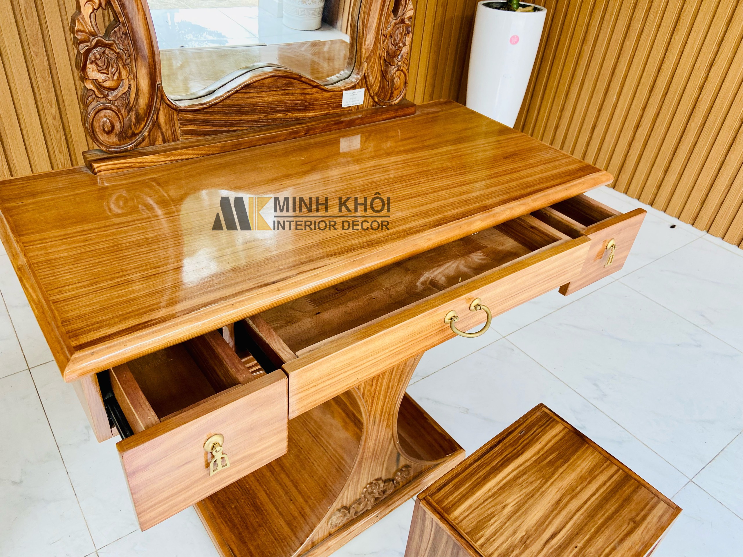 Bàn trang điểm hương xám tiên cá 90cm - BTD277