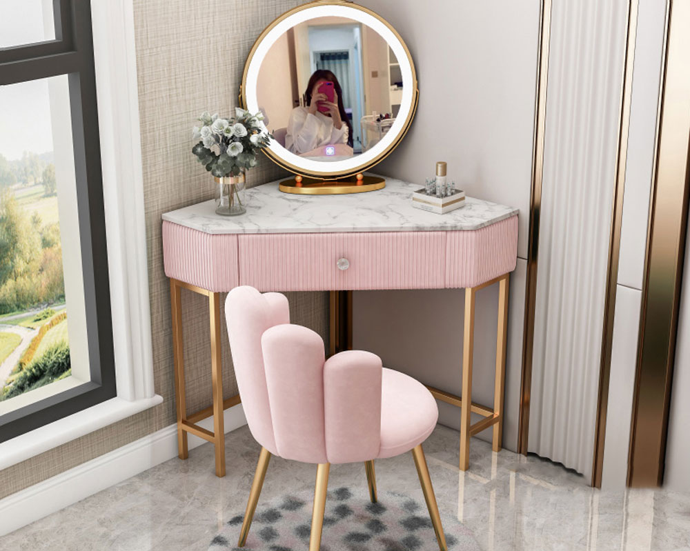 50+ Mẫu Bàn Trang Điểm Màu Hồng Dễ Thương Có Gương Đèn Led