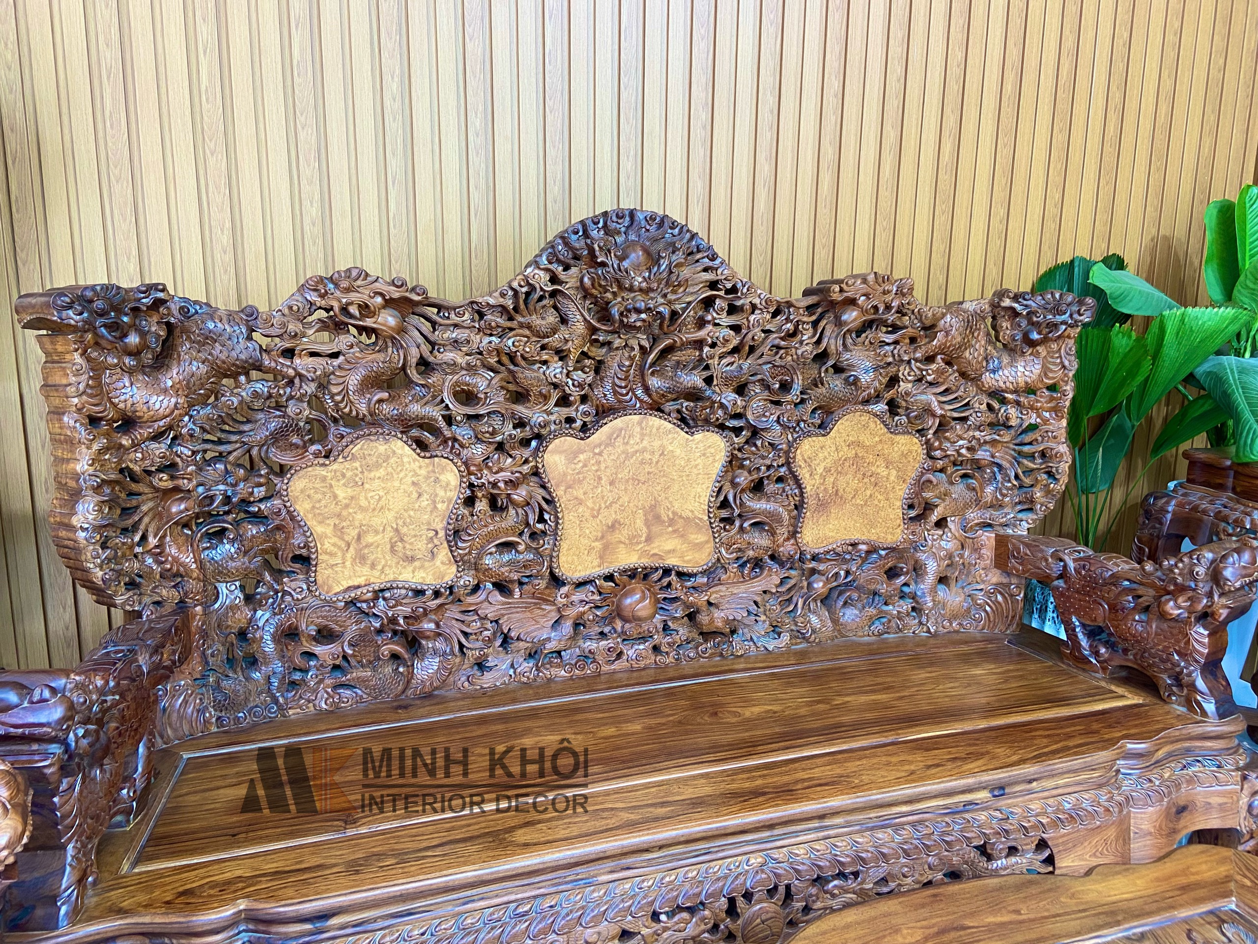 Bộ bàn ghế Cẩm lai chạm cửu long cao cấp - SL204