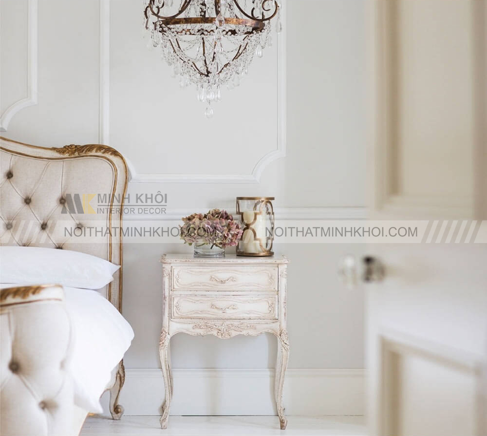 Tủ đầu giường cổ điển