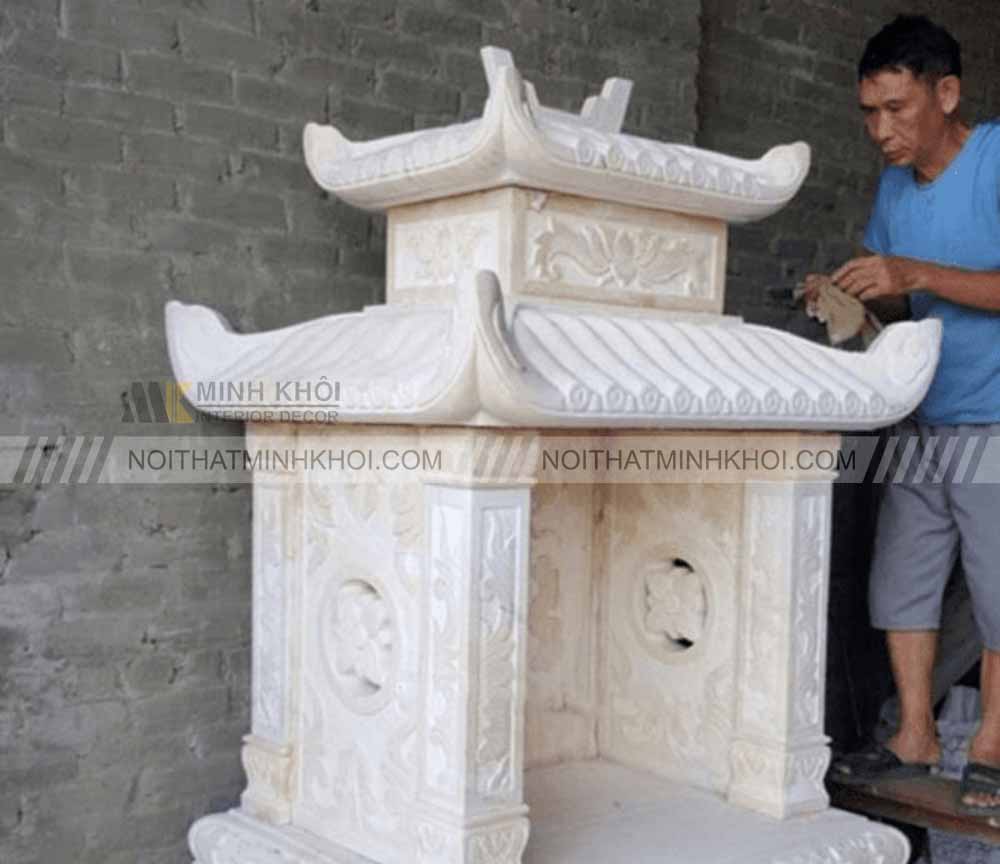 Bàn thờ ông địa trang trọng màu trắng mái chùa