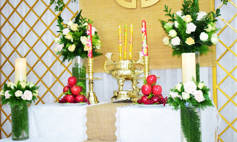 Cách Cắm Hoa Bàn Thờ Ngày Cưới Đẹp, Đúng Chuẩn?