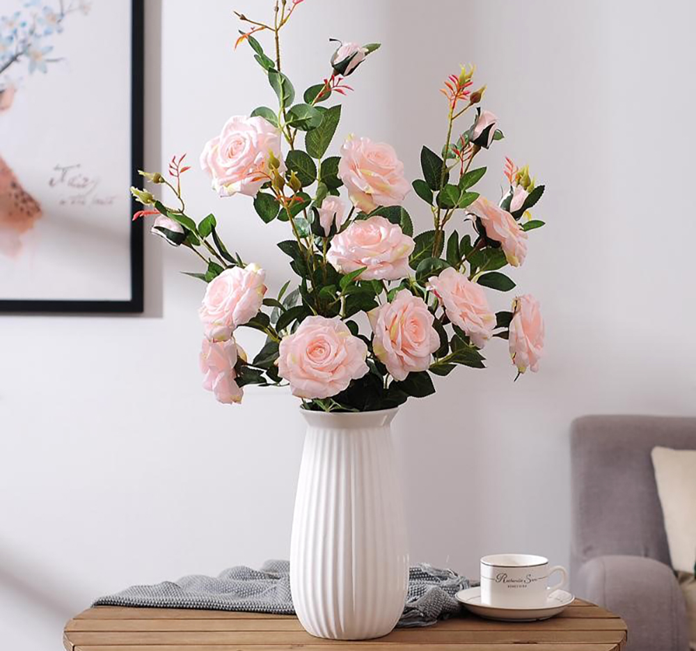 Cắm hoa trang trí bàn ăn đẹp