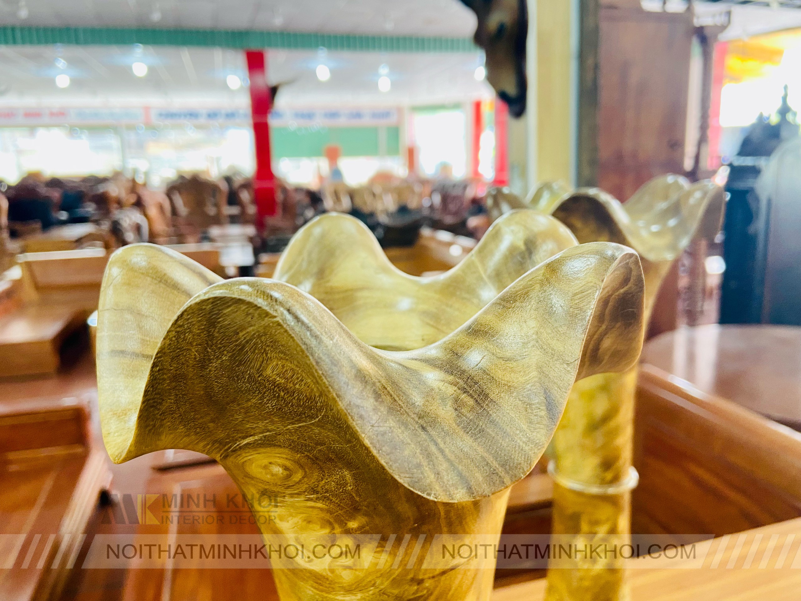 Cặp Lục Bình Củ Tỏi Gỗ Nu Nghiến - DMN360