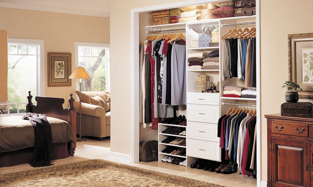 Chọn tủ quần áo với màu sắc hài hòa với tổng thể căn phòng