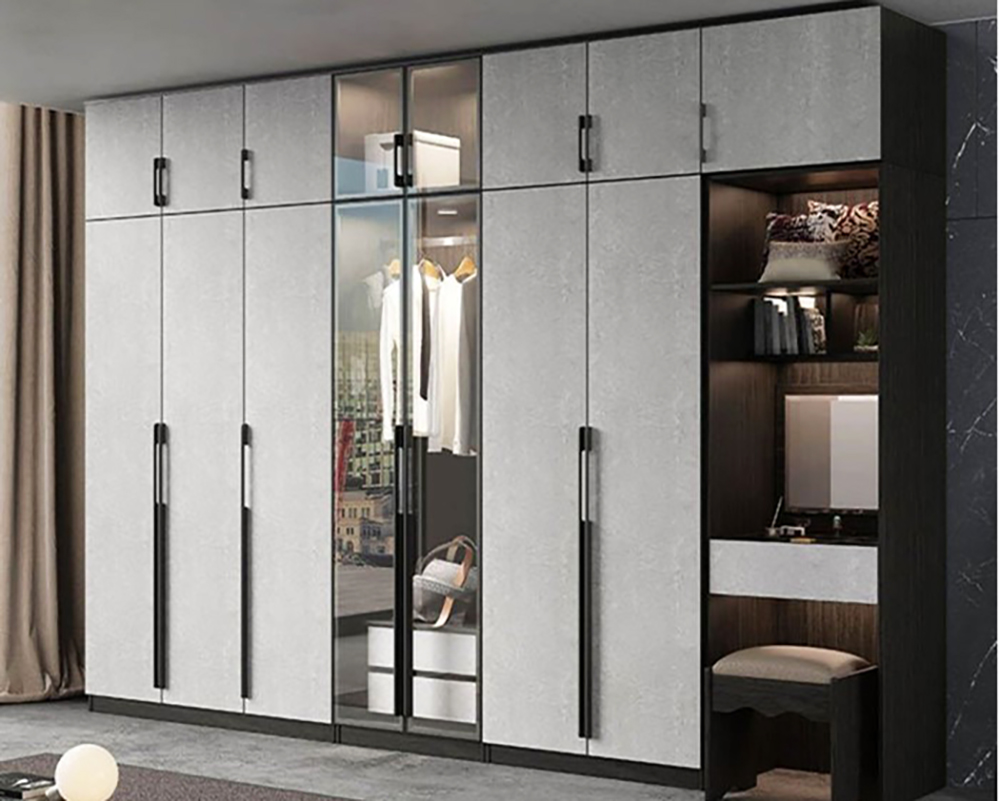 Có Nên Làm Tủ Quần Áo Kịch Trần Không? Tại Sao?