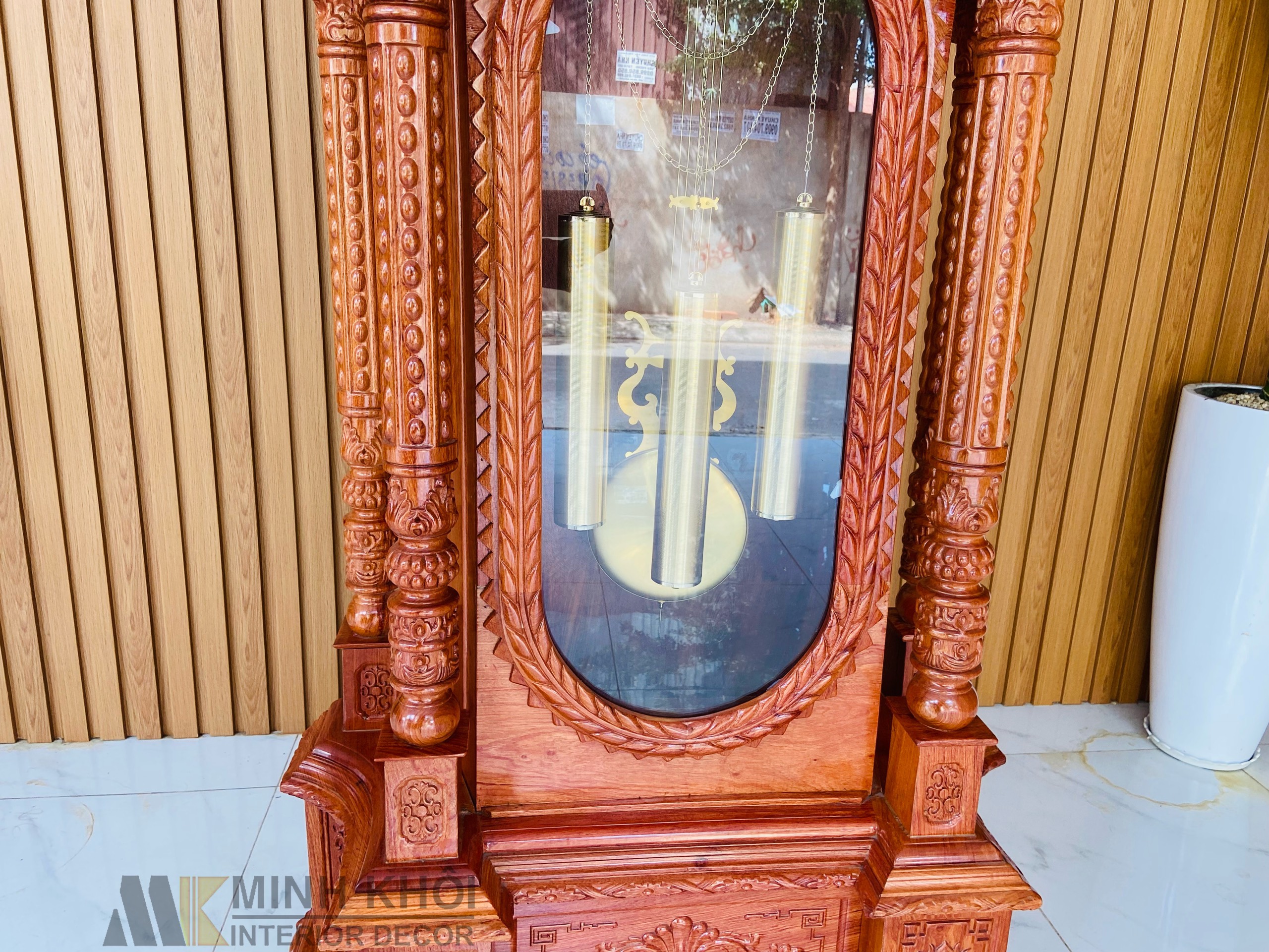 Đồng Hồ Gỗ Hương Đá Hình Tháp - DH004