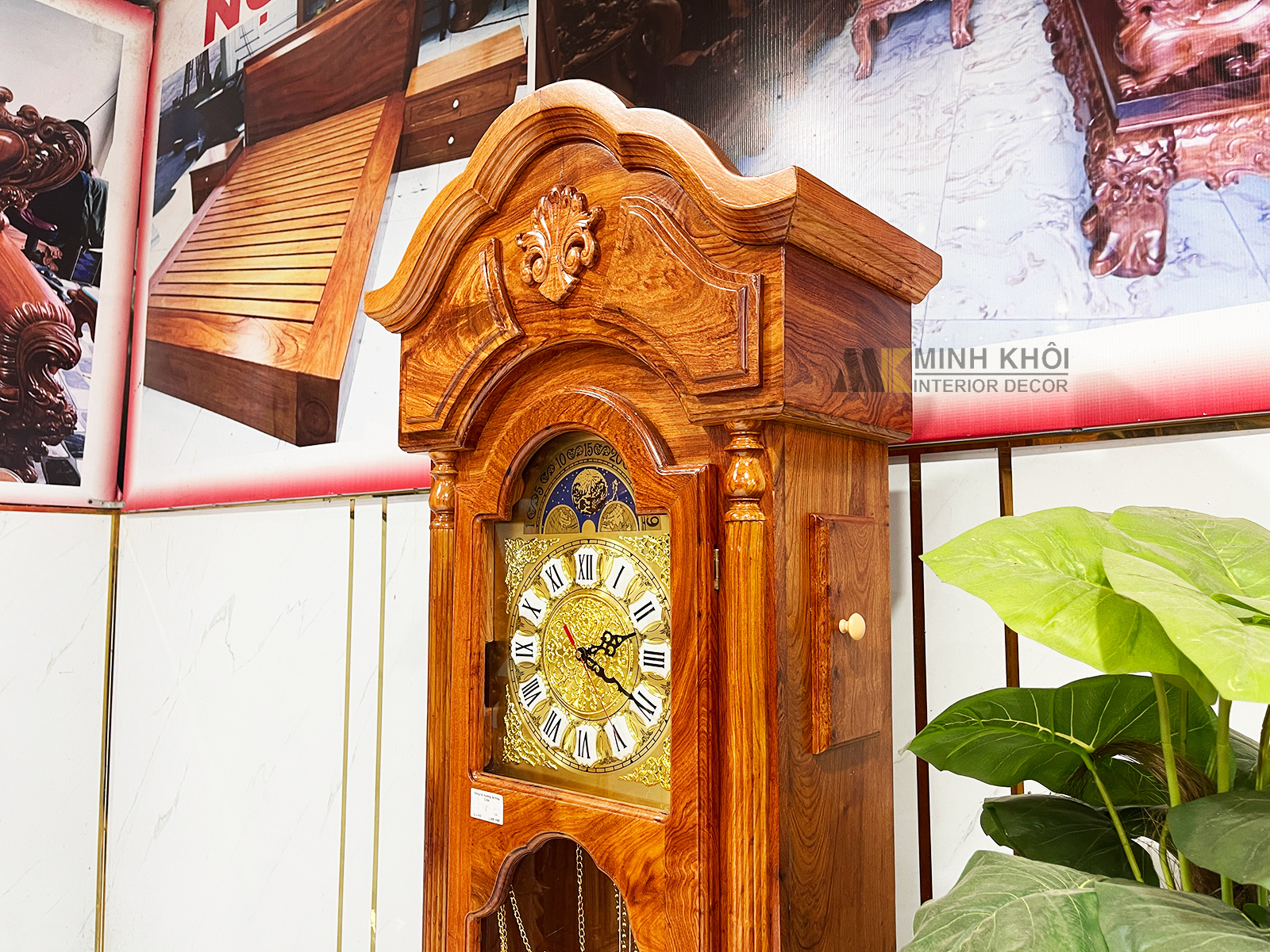 dong-ho-go-huong-da-thap-vuong-trang-tri-phong-khach-DH922