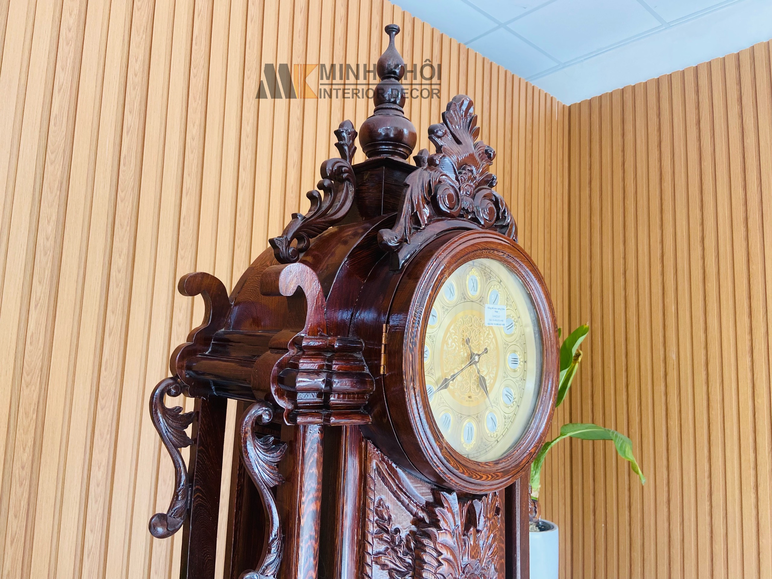 Đồng Hồ Mun Cong Đỉnh Tháp 2m3 - DH909