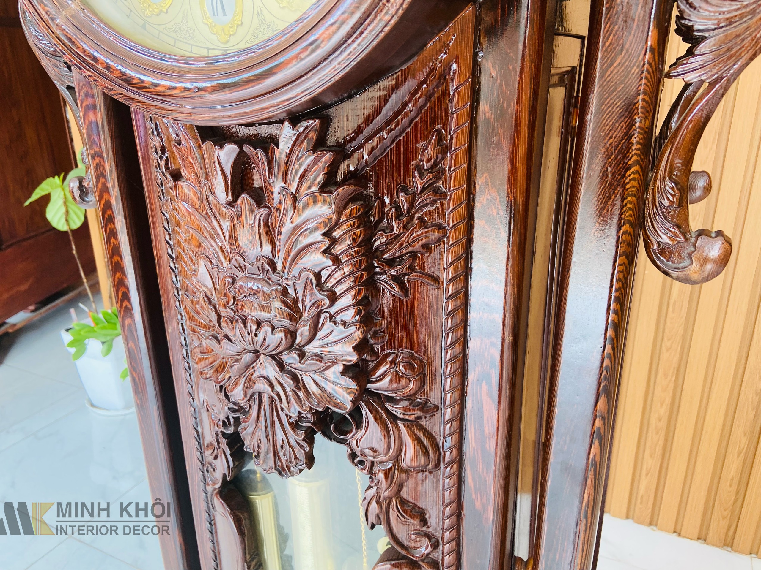 Đồng Hồ Mun Cong Đỉnh Tháp 2m3 - DH909