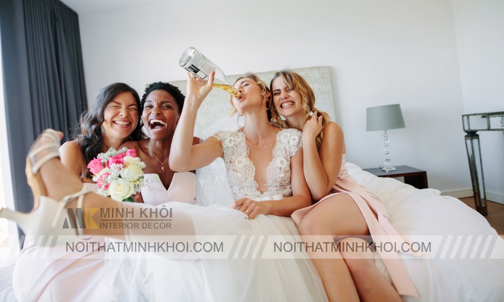 Giường Cưới Có Nên Nằm Trước Không?