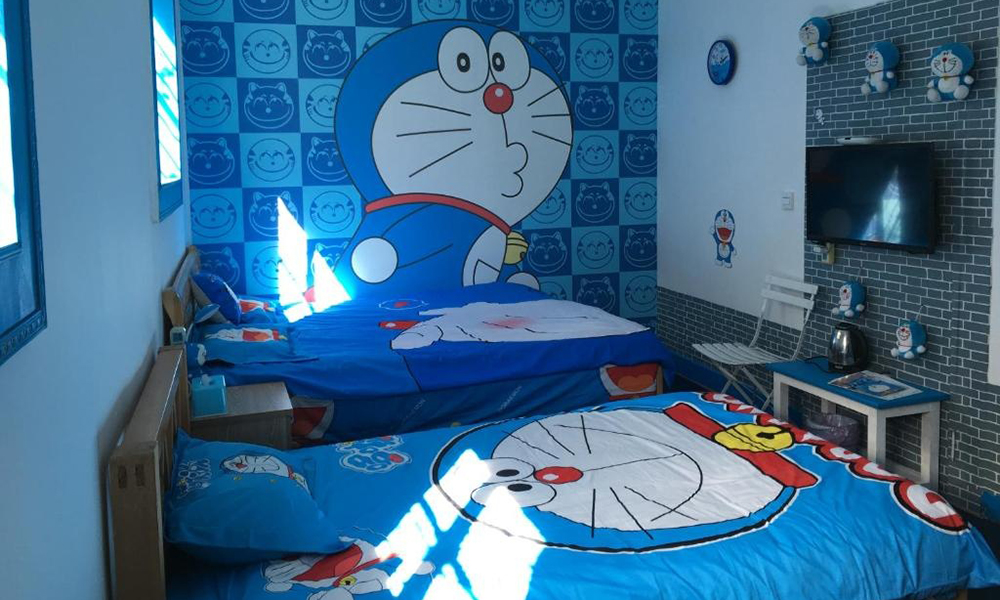 Giường ngủ hình doremon đơn giản nhưng đẹp mắt