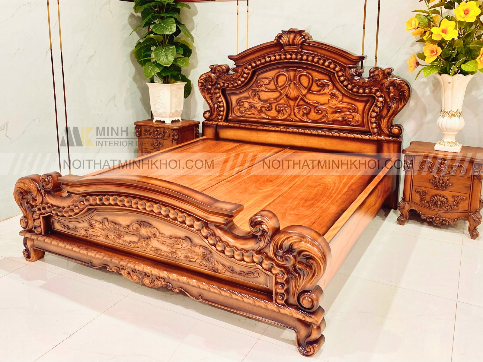 Giường Gõ Đỏ Hoa Lá Tây Cao Cấp Giả Cổ - GN1061