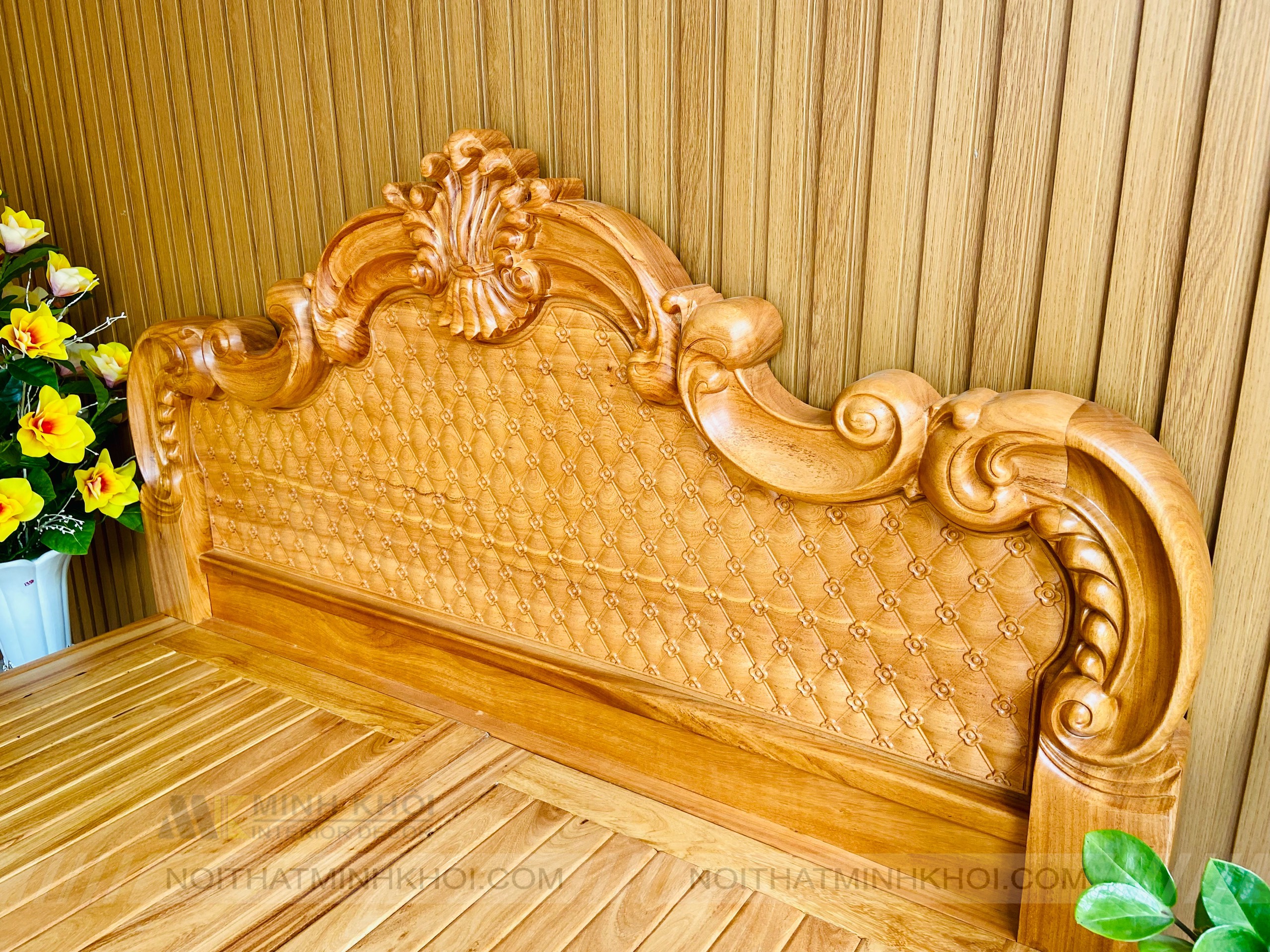  Giường Gõ Đỏ Hoa Mai Cao Cấp 1M8 - GN353