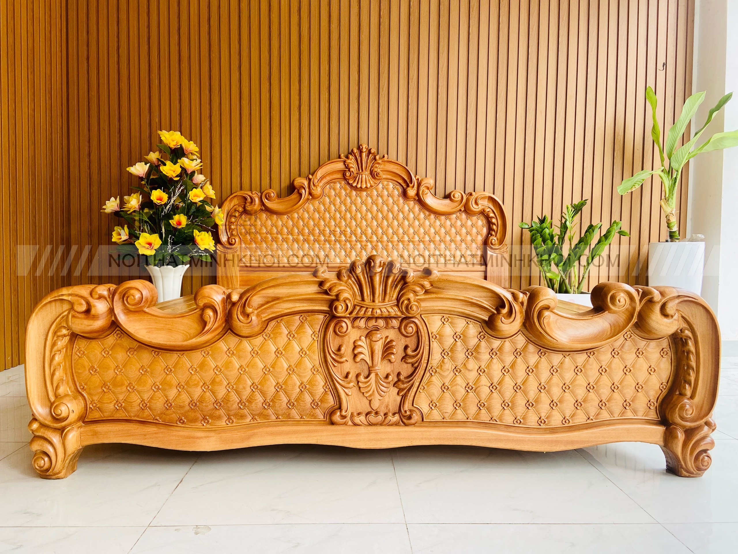  Giường Gõ Đỏ Hoa Mai Cao Cấp 1M8 - GN353