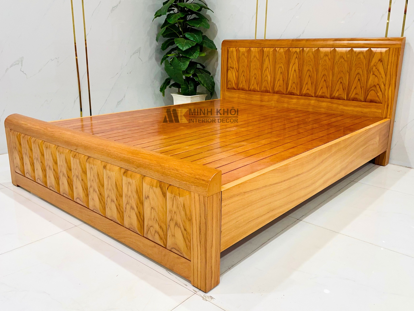 Giường Gỗ Gõ Đỏ Hiện Đại Nan Dọc - GN405