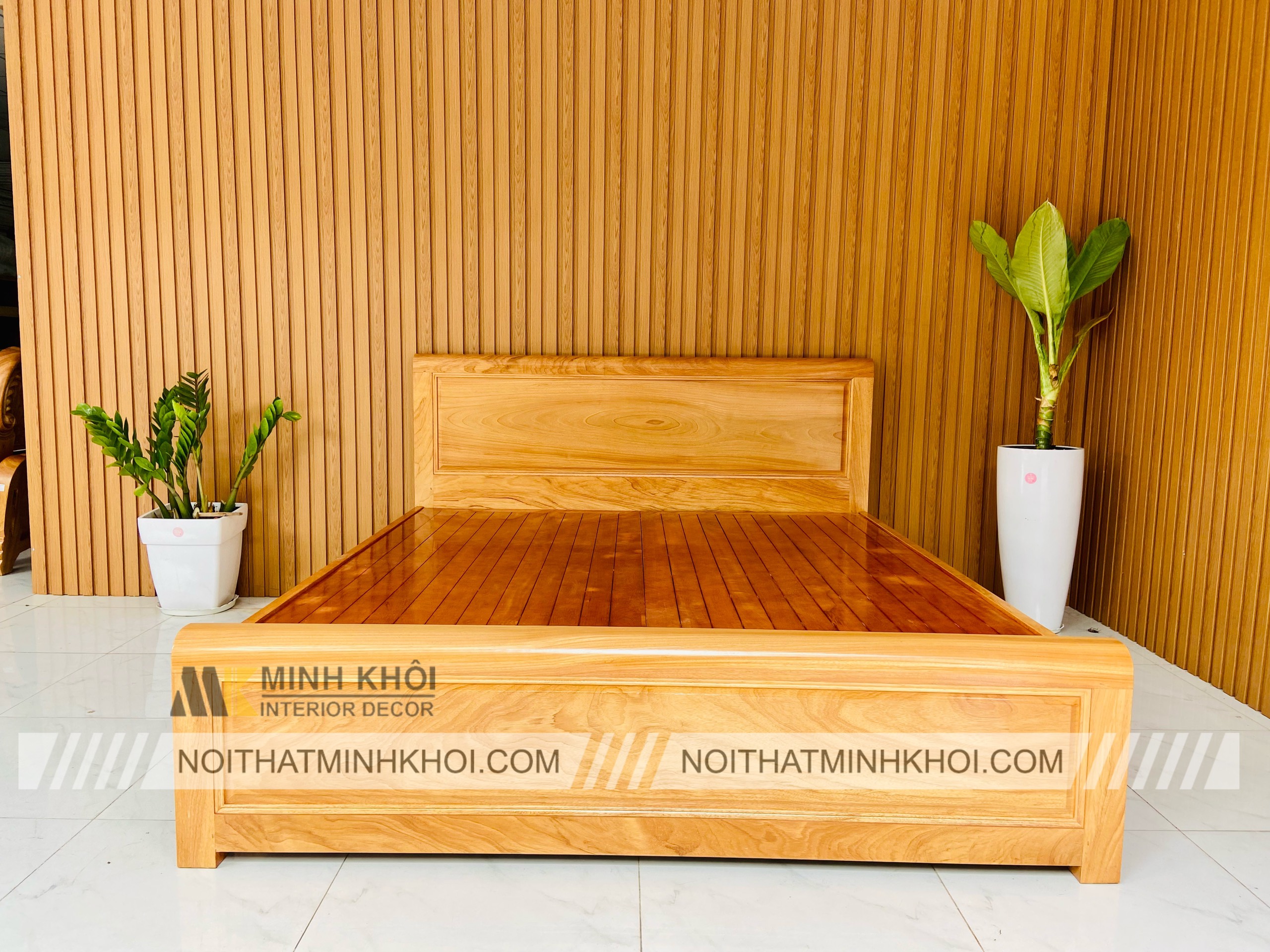 Giường Ngủ Gõ 1m6 Long Khung - GN404